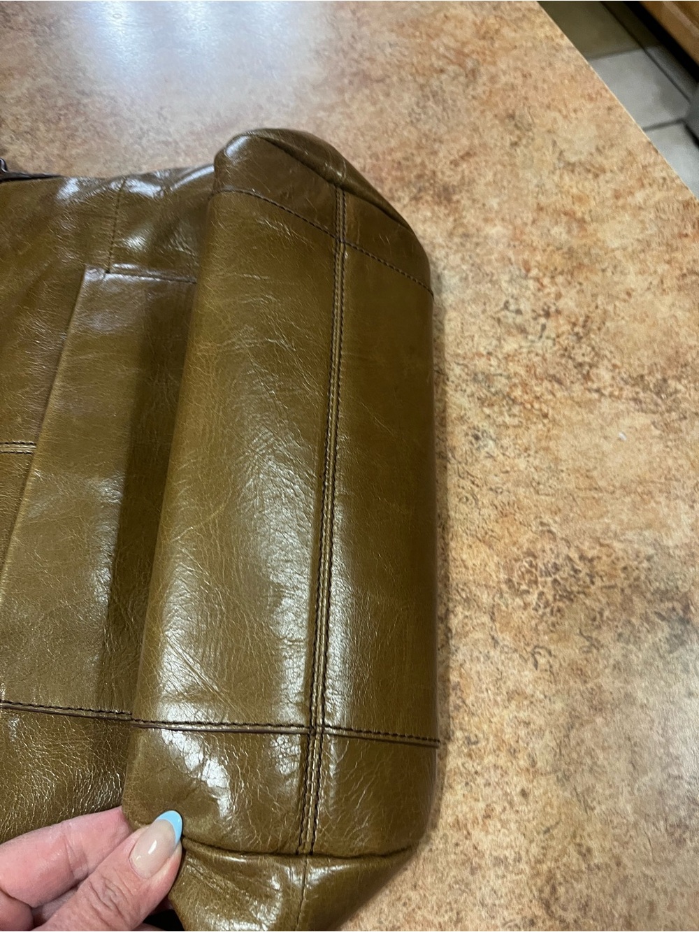 Hobo International Classic Brown Leather Shoulder Bag with Matching Wallet - Picture 6 of 12